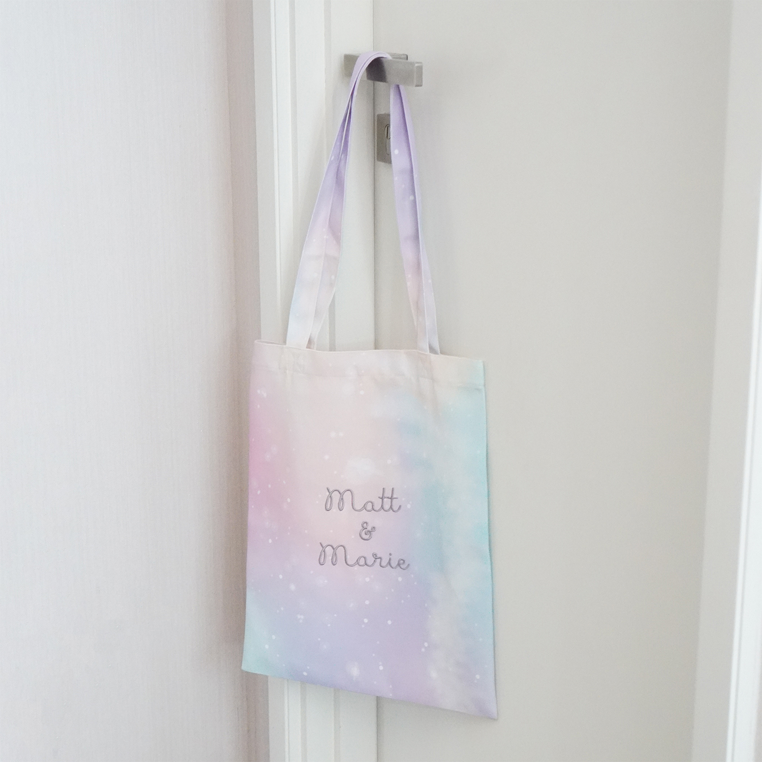 กระเป๋าผ้าแคนวาส ปักชื่อ (ไซส์ M) ลาย Cotton Candy