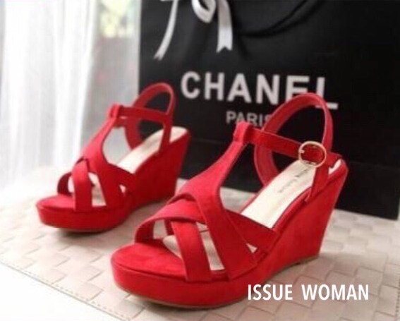 พร้อมส่ง : รองเท้าส้นเตารีดเกาหลี (สีแดง)