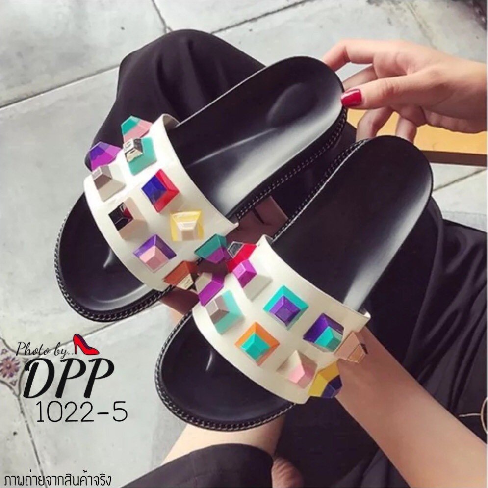 รองเท้าแตะ Fendi (สีขาว)