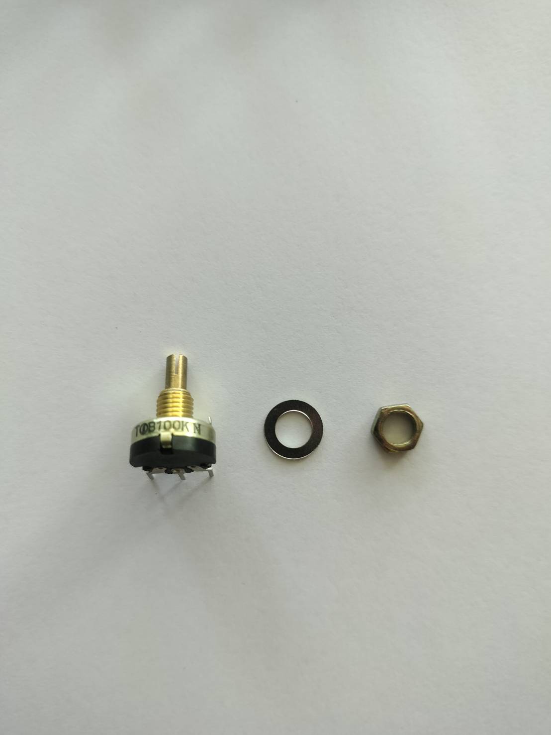 วอลลุ่ม 100 KB ขนาดเล็ก (3 ขา) 1 ชุด (10 ตัว) พร้อมน็อตและสกรู