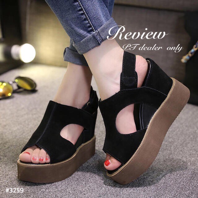 พร้อมส่ง : รองเท้าส้นเตารีดหนังสักหลาด (สีดำ)