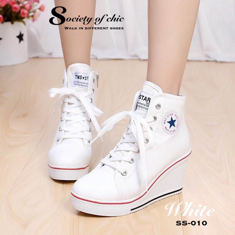 รองเท้าผ้าใบส้นเตารีดเกาหลี (สีดำ)