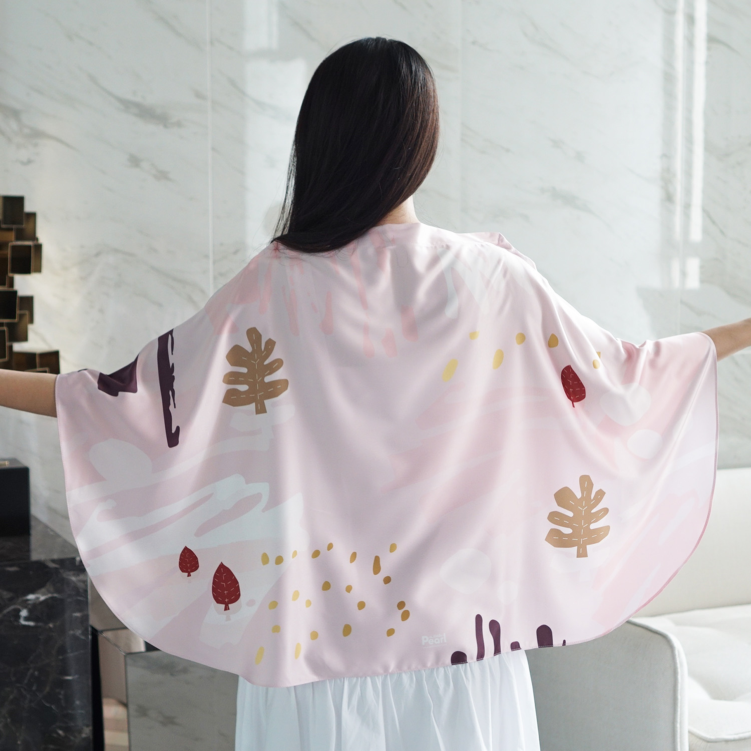 ผ้าคลุมให้นม สั่งทำใส่ชือ ลาย Paint Brush - Pink