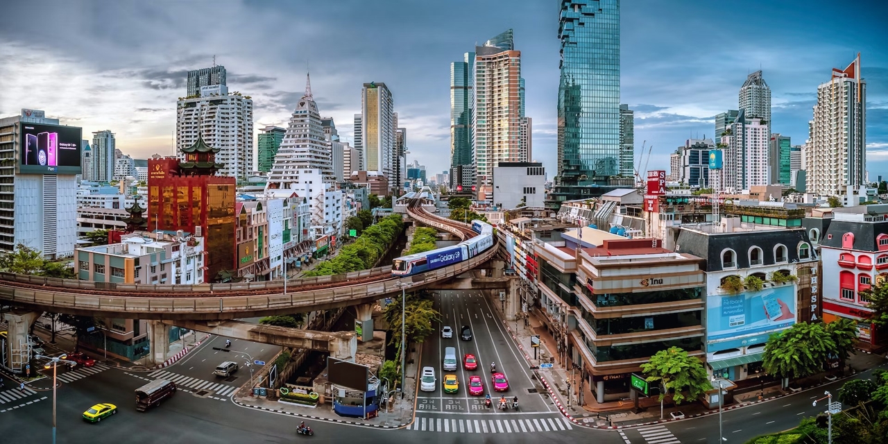 ไอทีเอฟ สีลม พาเลส (ITF-Silom Palace) สำนักงานให้เช่าย่านสีลม ศูนย์กลางธุรกิจ(CBD)ของกรุงเทพฯ ใกล้สถานีรถไฟฟ้า BTS ช่องนนทรี เพียง 350 ม.