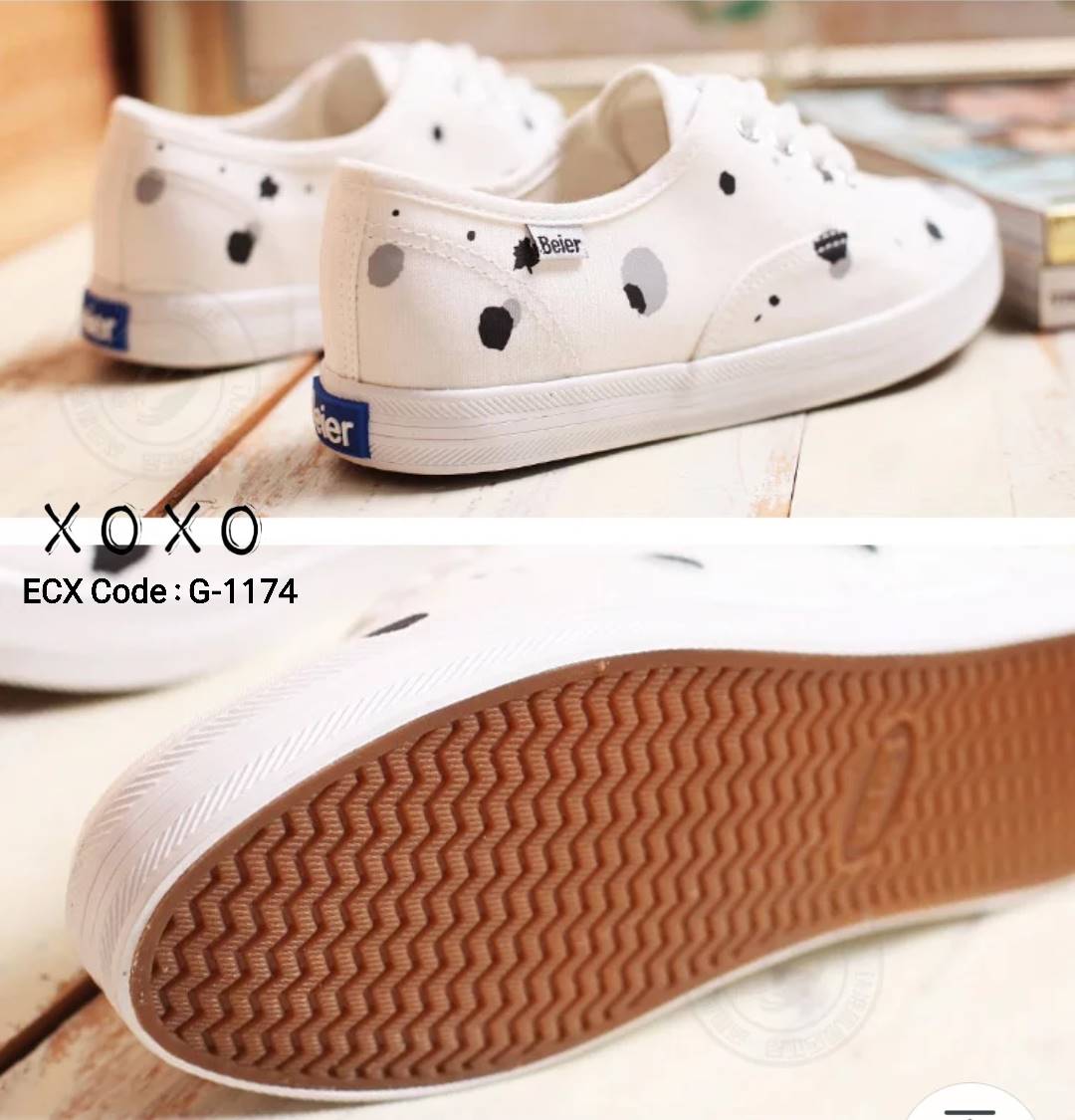 รองเท้าผ้าใบทรงkedsแต่งสี (สีดำ)