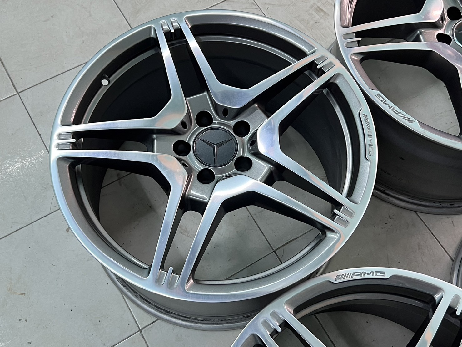 ล้อเบนซ์แท้ AMG ST4 CLS63 19" สภาพสวย