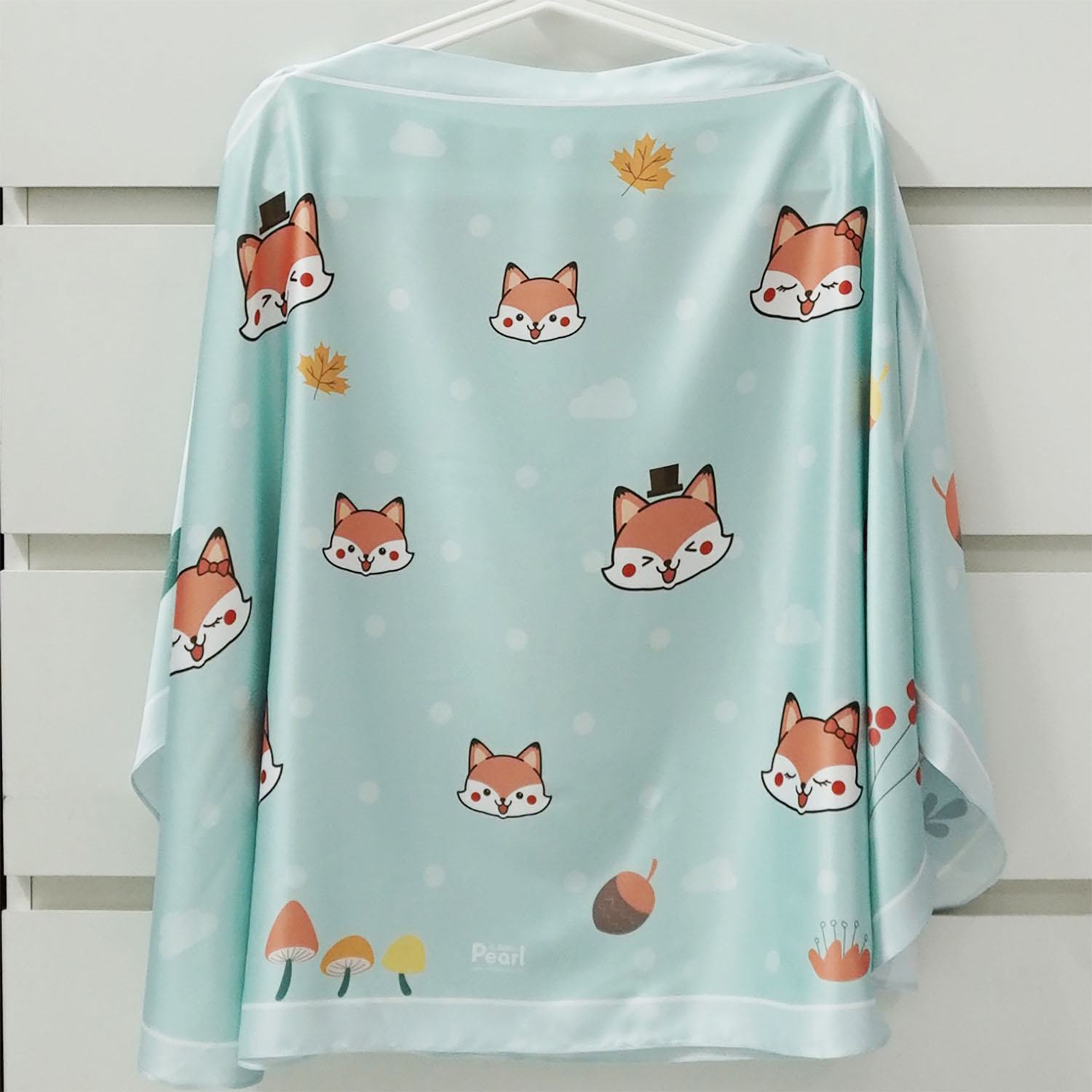 ผ้าคลุมให้นม สั่งทำใส่ชือ ลาย Fox Family - Mint