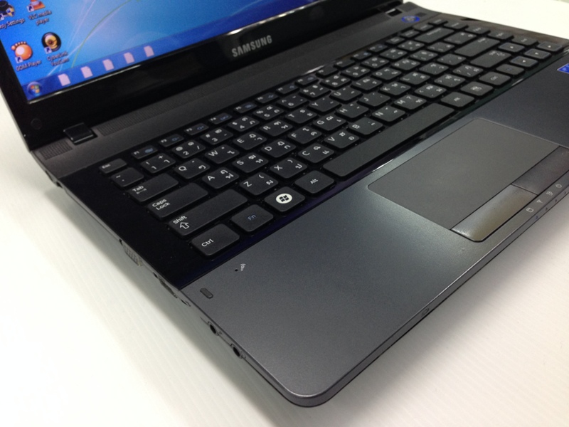 SAMSUNG NP300E4Z-A09TH