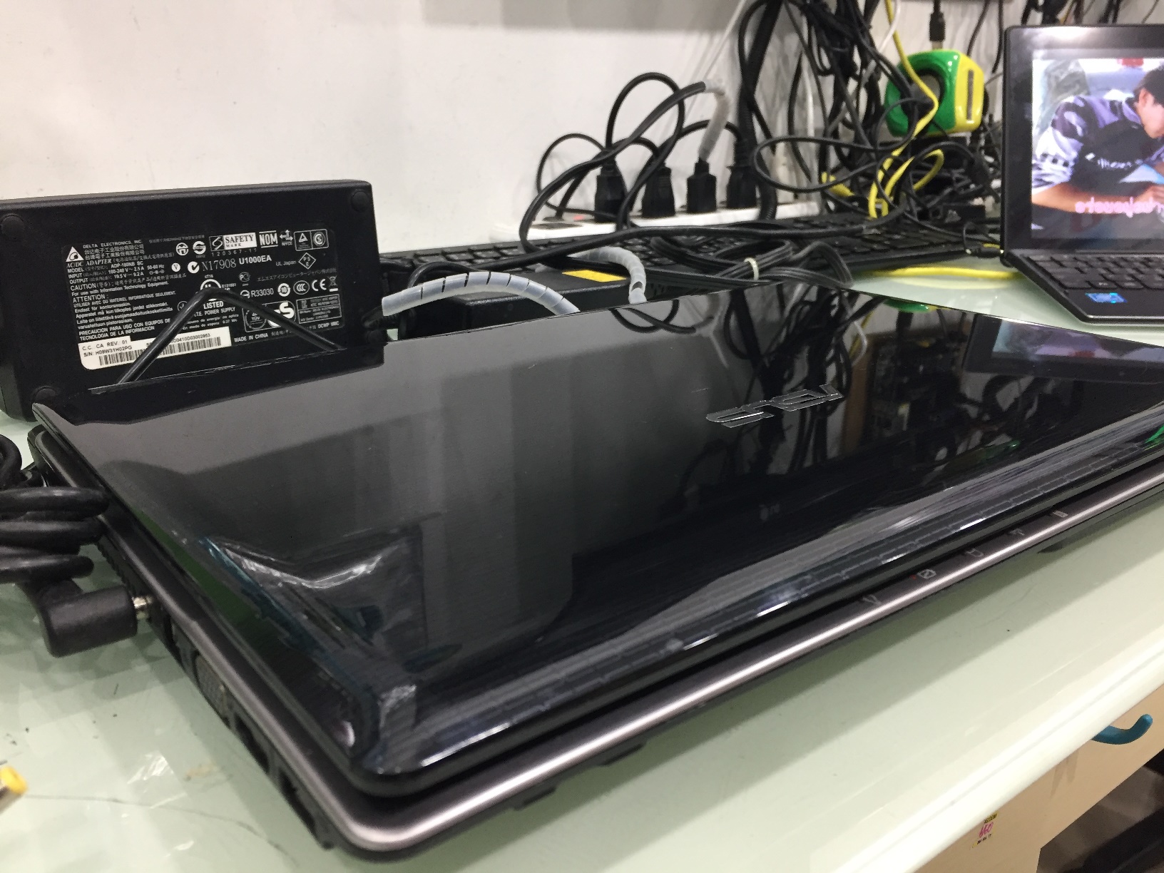 ASUS A43SV มีตำหนิ อ่านๆ