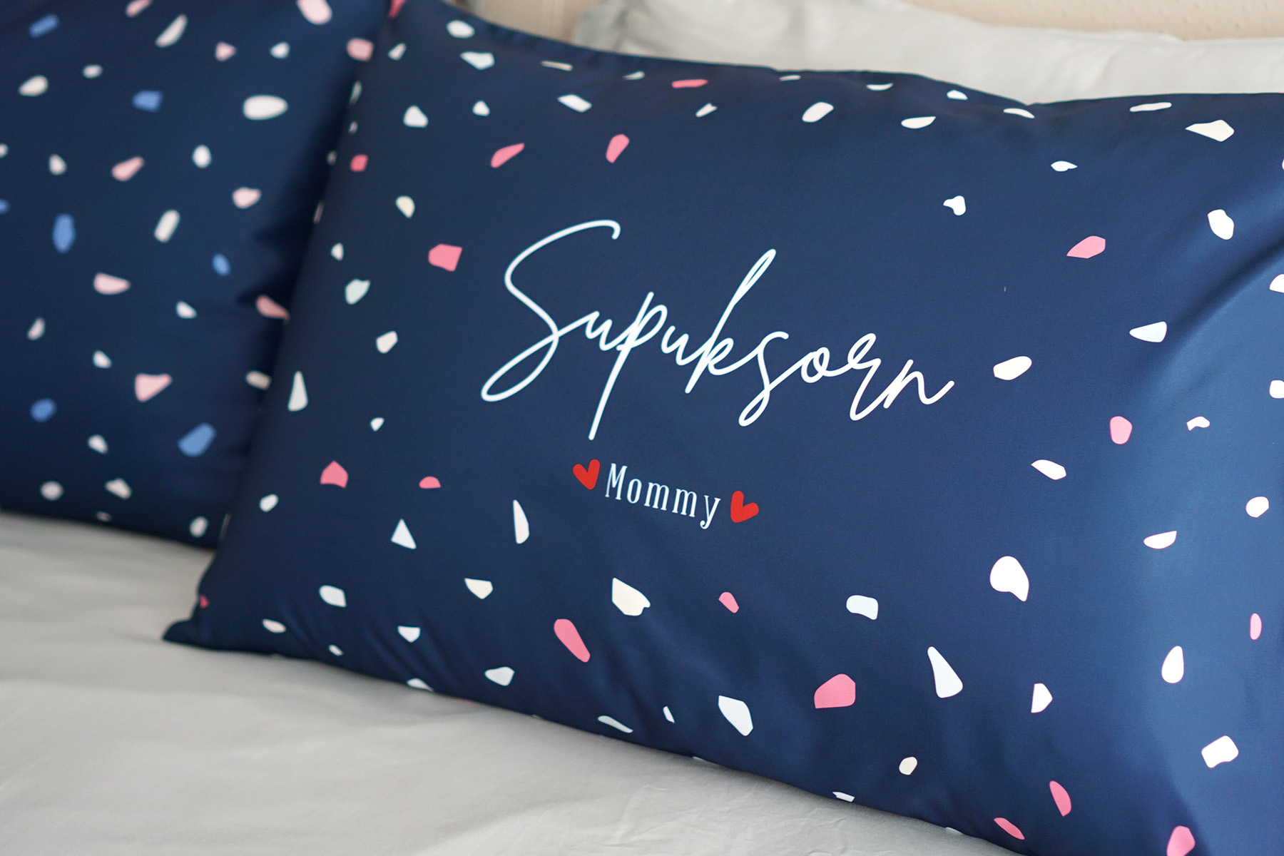 ปลอกหมอนหนุนคู่ พิมพ์ลายเต็มผืน Terrazzo - Navy