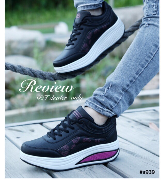 พร้อมส่ง : รองเท้าผ้าใบเสริมส้นทรงsport (สีดำ)