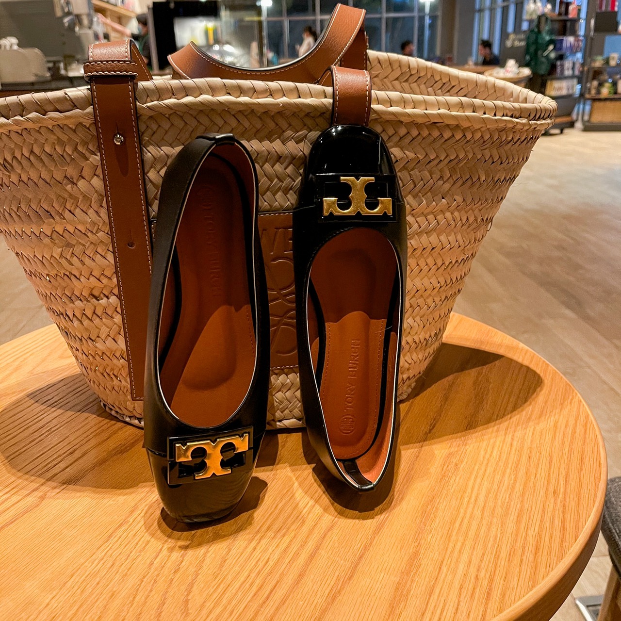 รองเท้าคัทชูส้นแบน Style Tory (สีน้ำตาล)