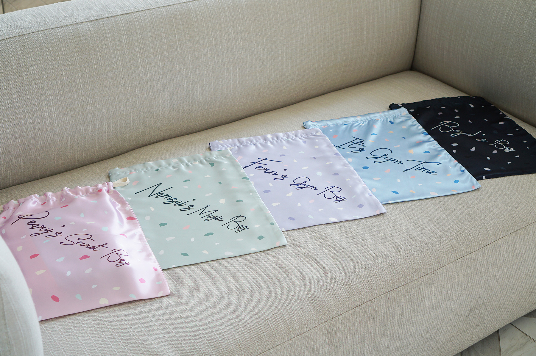 ถุงผ้าซาติน ไซส์ L สั่งทำใส่ชื่อ - Terrazzo