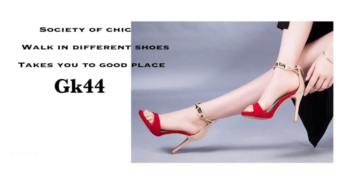 รองเท้าส้นเข็มรัดข้อแต่งอะไหล่ (สีทอง)