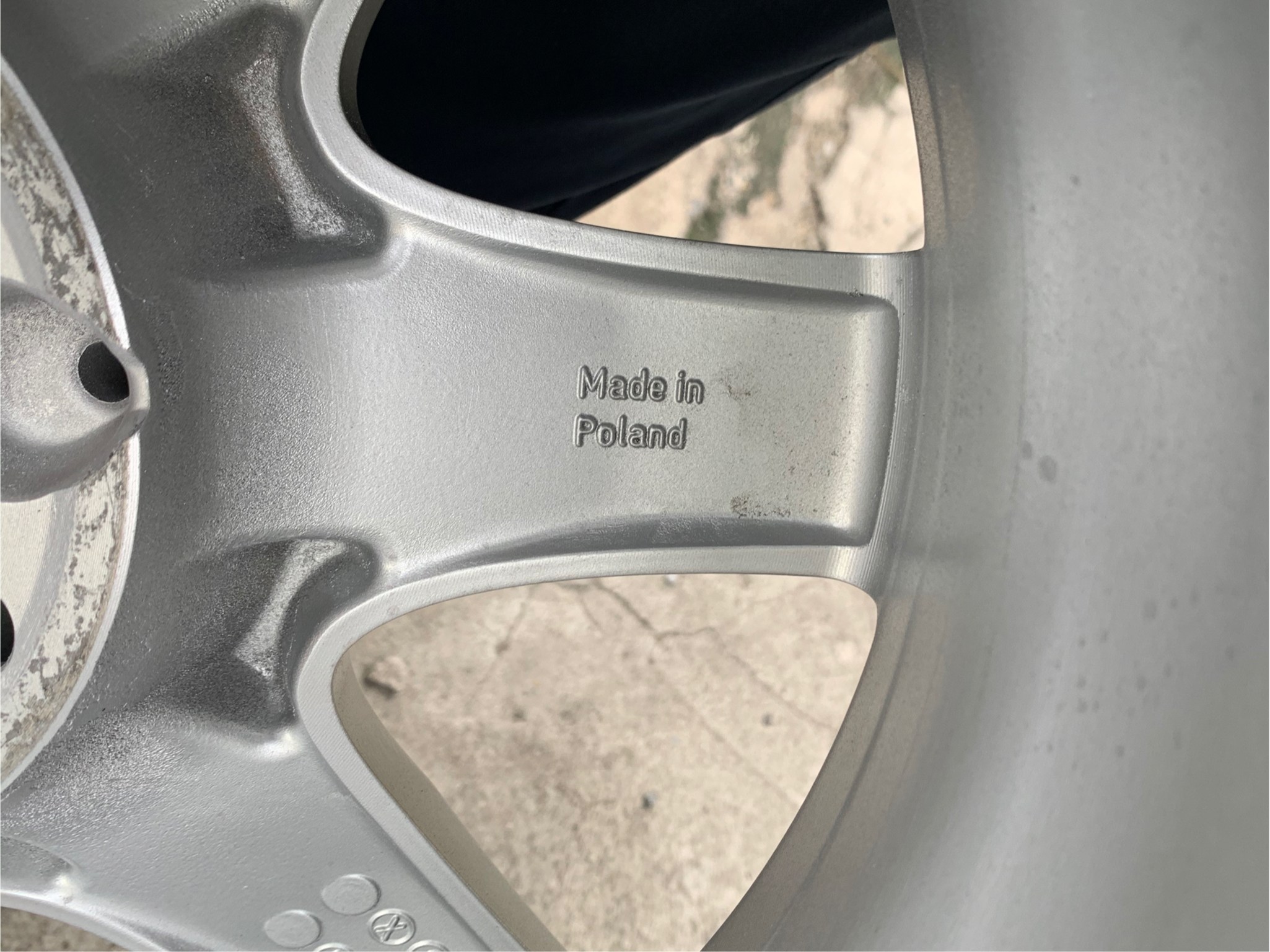 ล้อแท้ W211 16x8.0 Et+36 Pcd:5x112