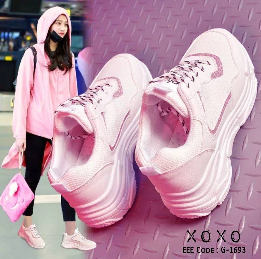 รองเท้าผ้าใบแฟชั่นทรง Sportแต่งลายกลิตเตอร์ (สีเงิน)