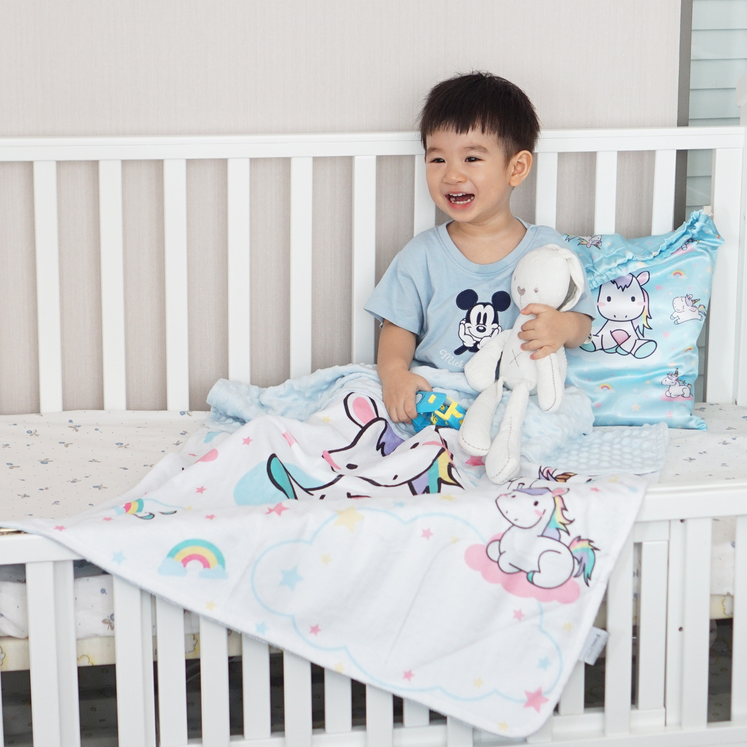 ผ้าห่ม Minky 75x100cm พร้อมส่ง ลาย Unicorn