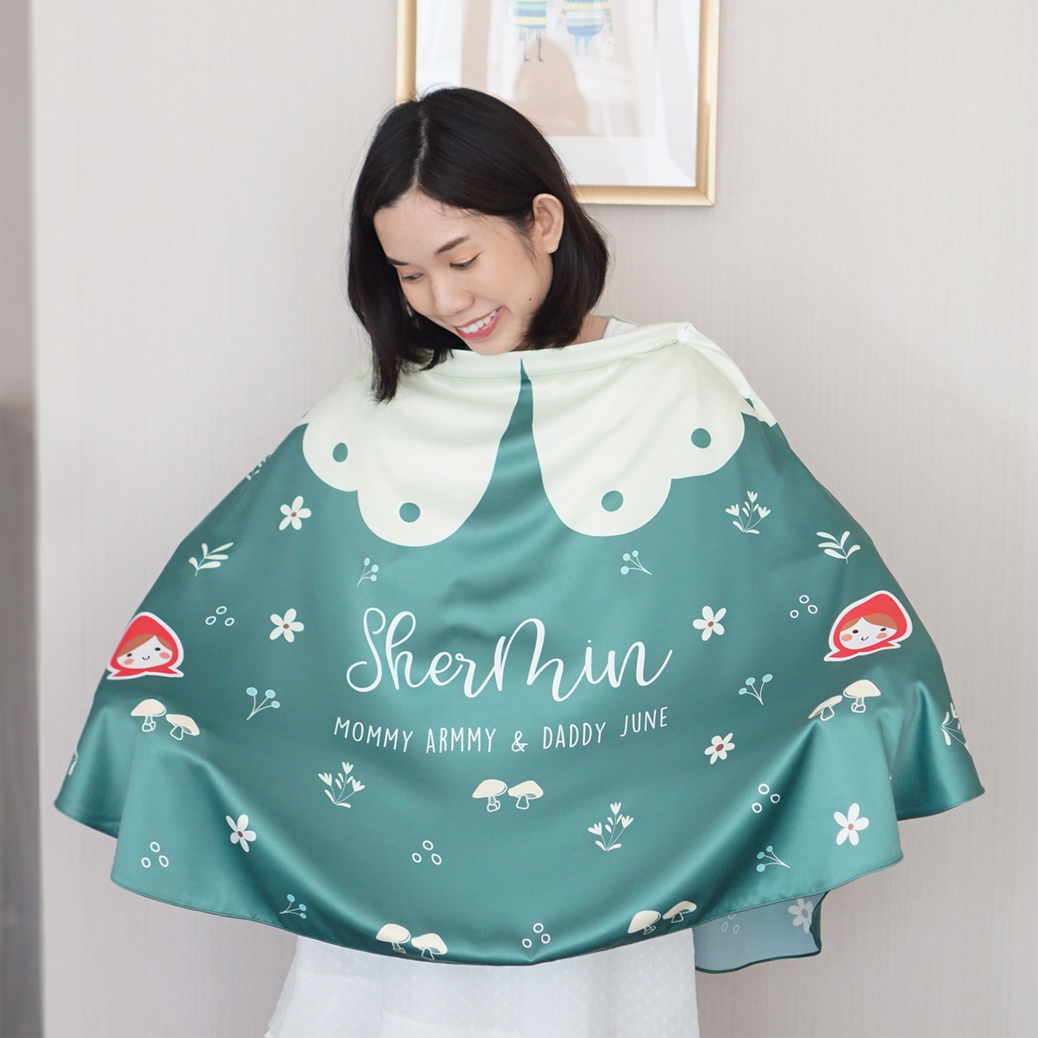 ผ้าคลุมให้นม 3in1 (รุ่นมีกระดุม ถอดโครงได้) แบบสั่งทำใส่ชื่อ ลาย Little Red Riding Hood - Green