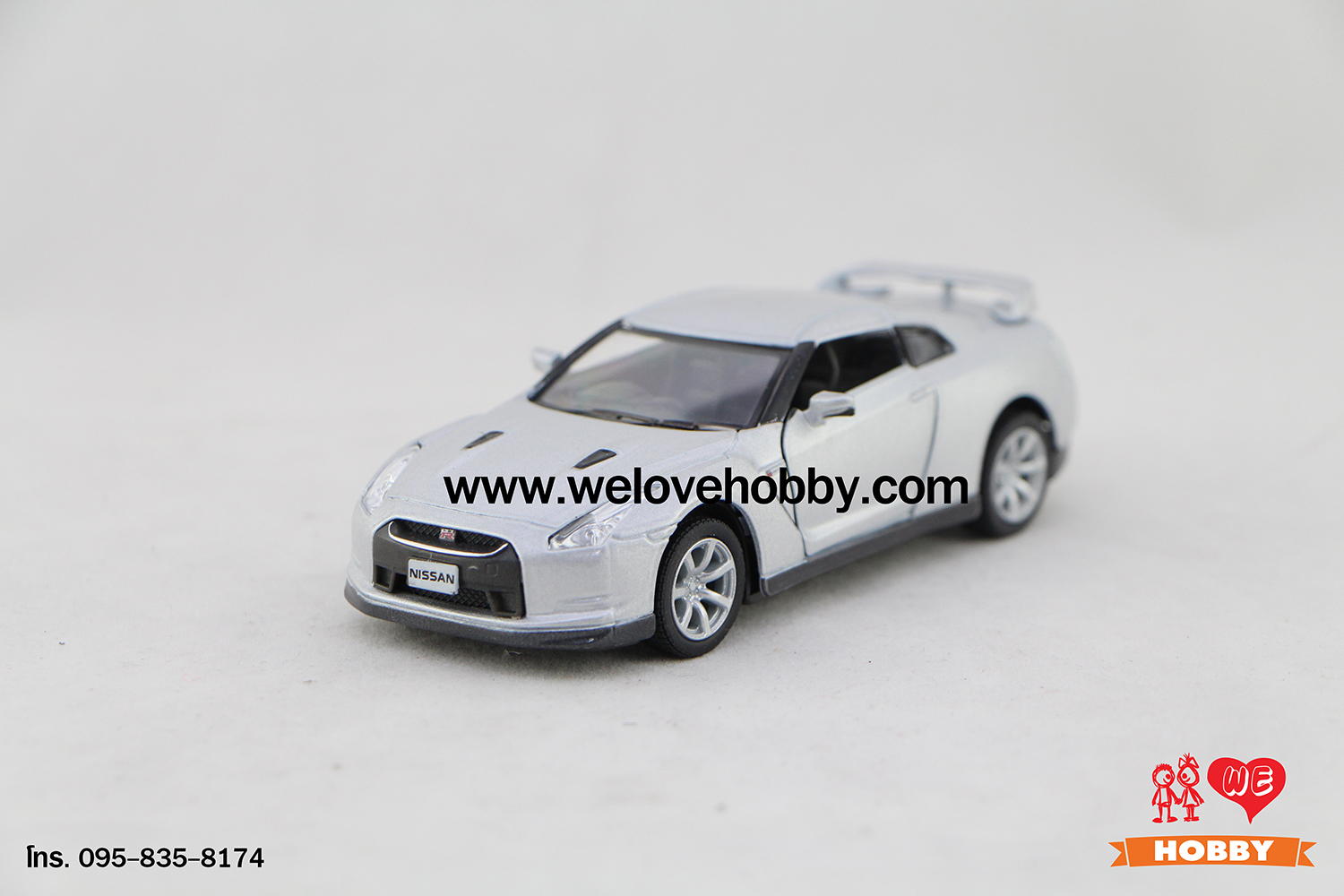 โมเดลรถซุปเปอร์ คาร์ 2009 Nissan GT-R R35 สีเทาอ่อน Scale 1:36
