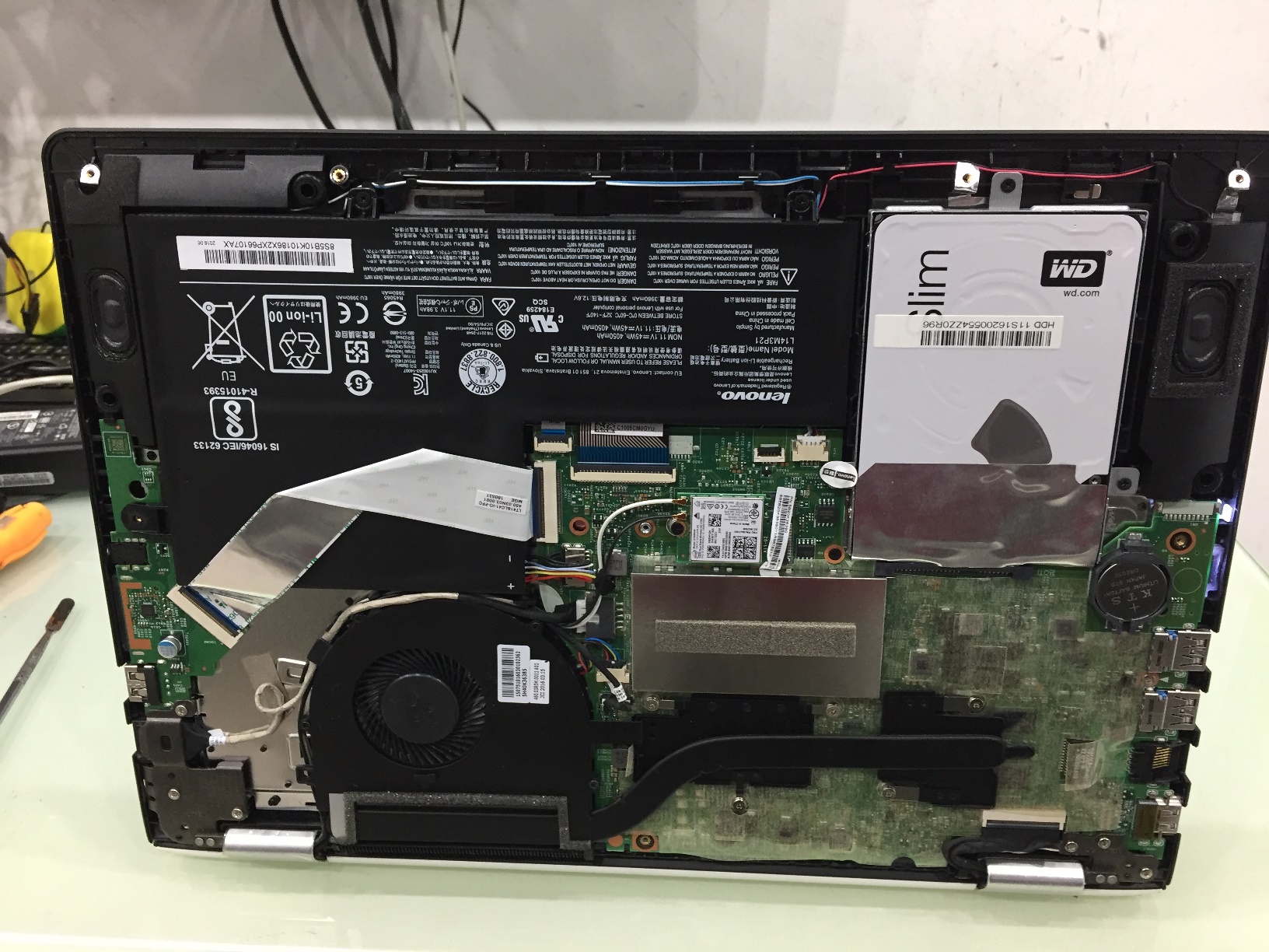 Lenovo Yoga 500 i3 Touch Full HD IPS