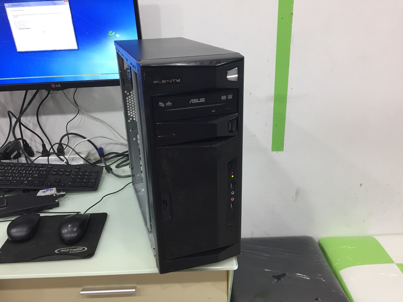 intel Core2 Quad Q8300
