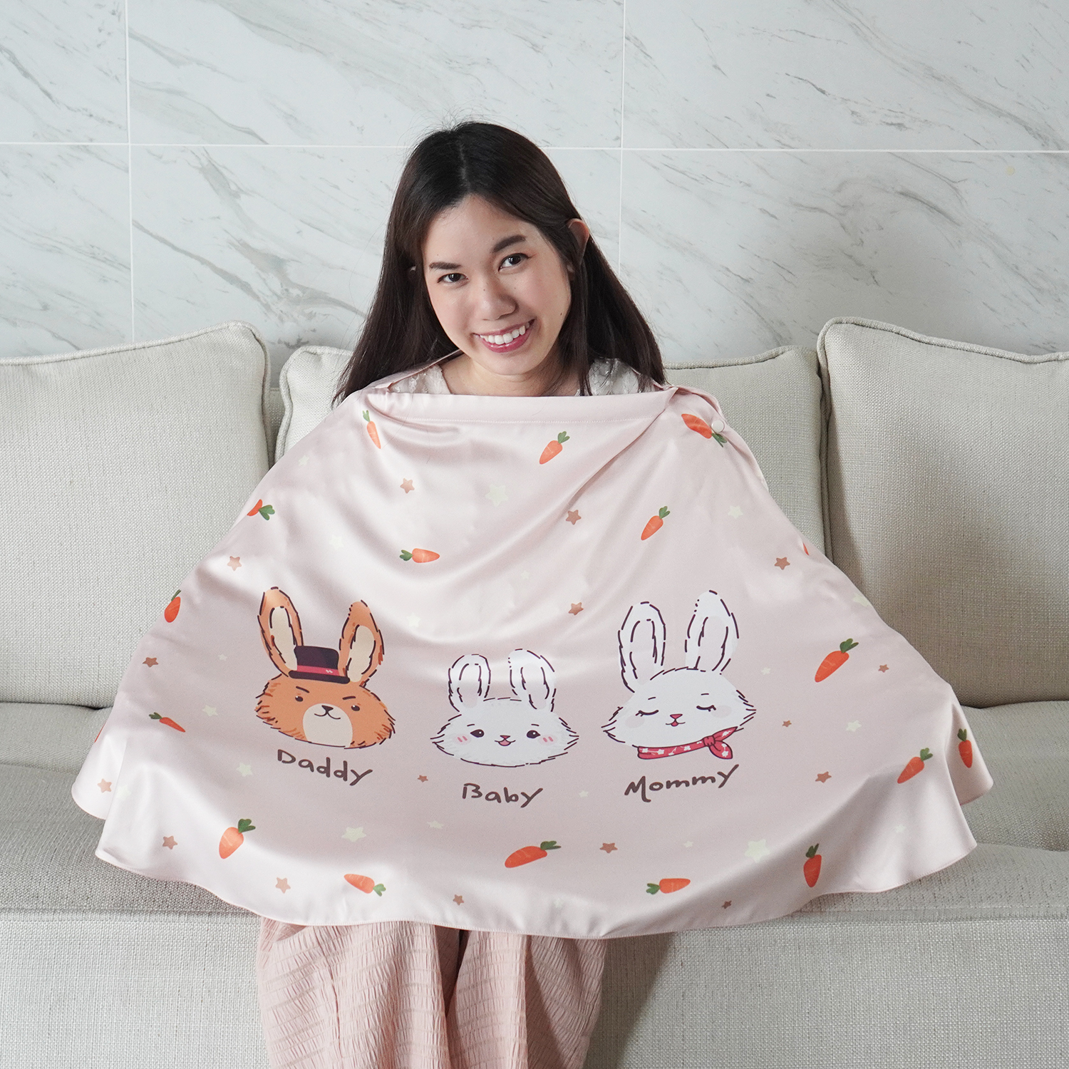 ผ้าคลุมให้นม (รุ่นมีกระดุม ถอดโครงได้) พร้อมส่ง ลาย Rabbit & Carrot - Cream