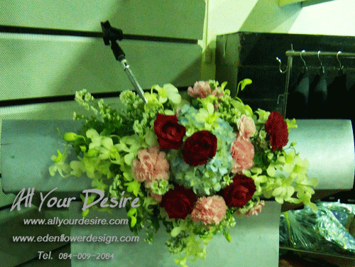 ดอกไม้สดโพเดี่ยม PD006 - ราคาจุดละ 1,990 บาท