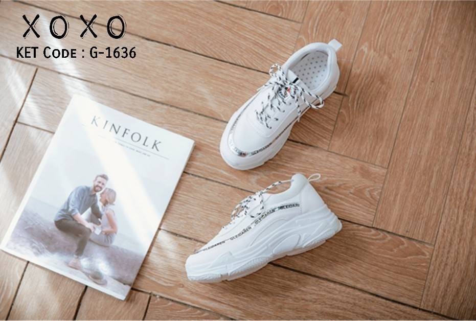 รองเท้าผ้าใบ Sport แต่งเชือกทูโทน (สีเงิน)