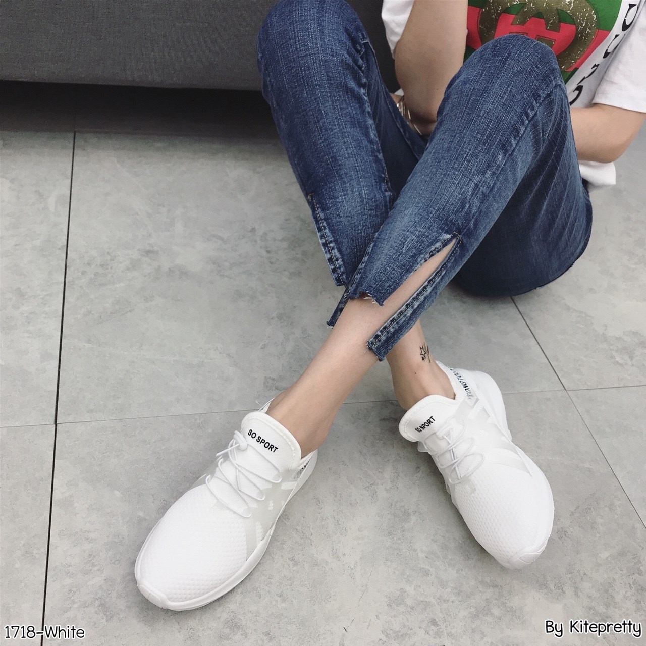 รองเท้าผ้าใบสไตล์Sportแต่งแถบ (สีขาว)