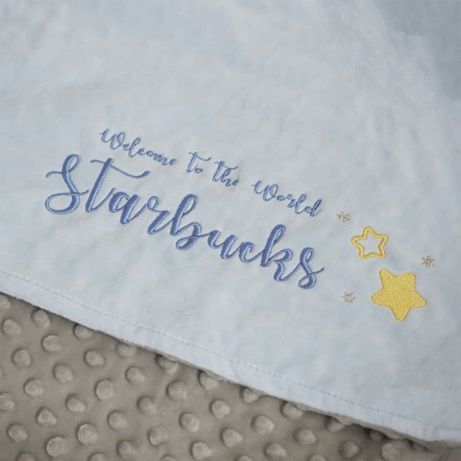 ผ้าห่ม Minky - สีฟ้า + เทา 75x100cm แบบปักชื่อ+icon - Star