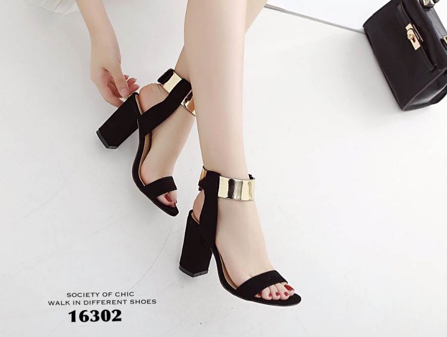 รองเท้าส้นตันคาดทอง Style Zara