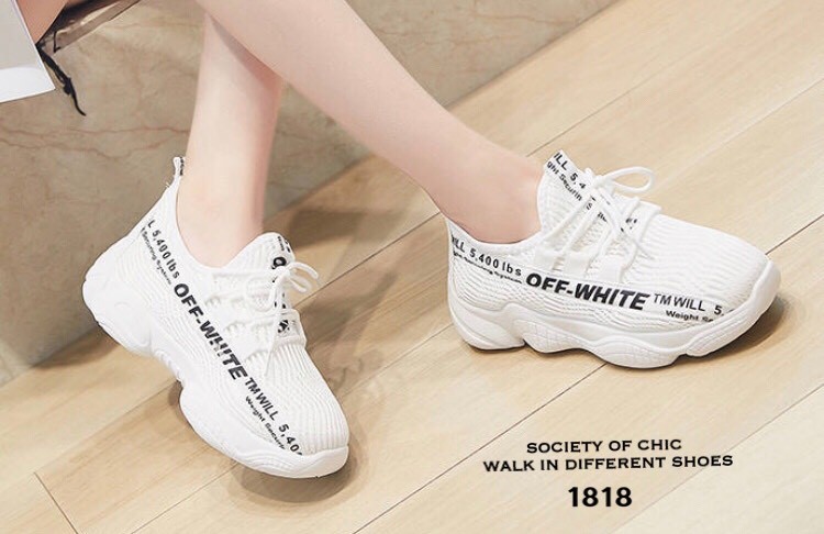 รองเท้าผ้าใบผ้าตาข่ายทรง Sport (สีดำ)