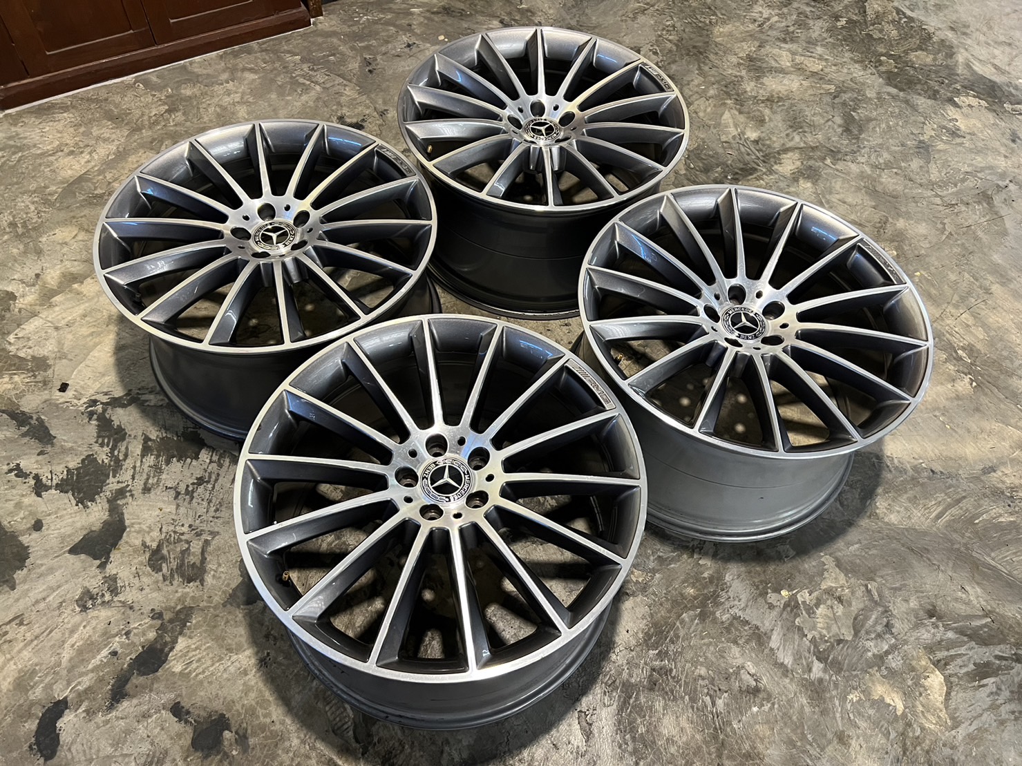 ล้อเบนซ์แท้ AMG Mutispoke 21 นิ้ว W167 GLE