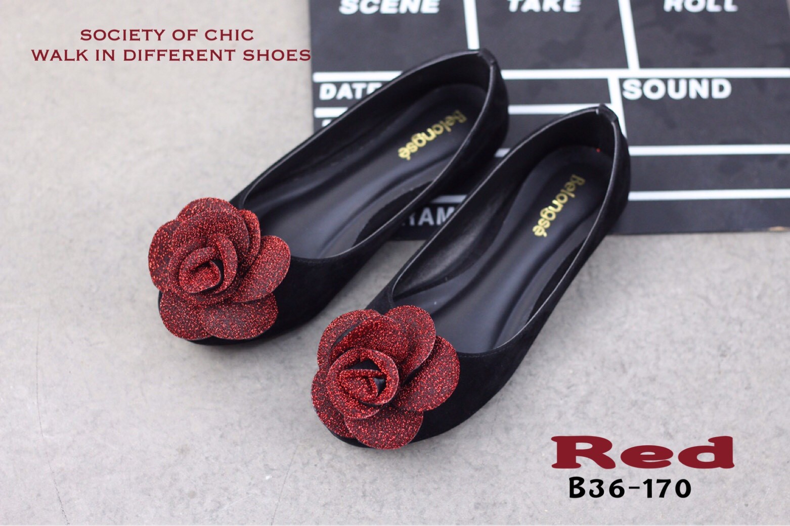 รองเท้าคัทชูส้นแบนแต่งดอกไม้วิ๊ง (สีทอง)