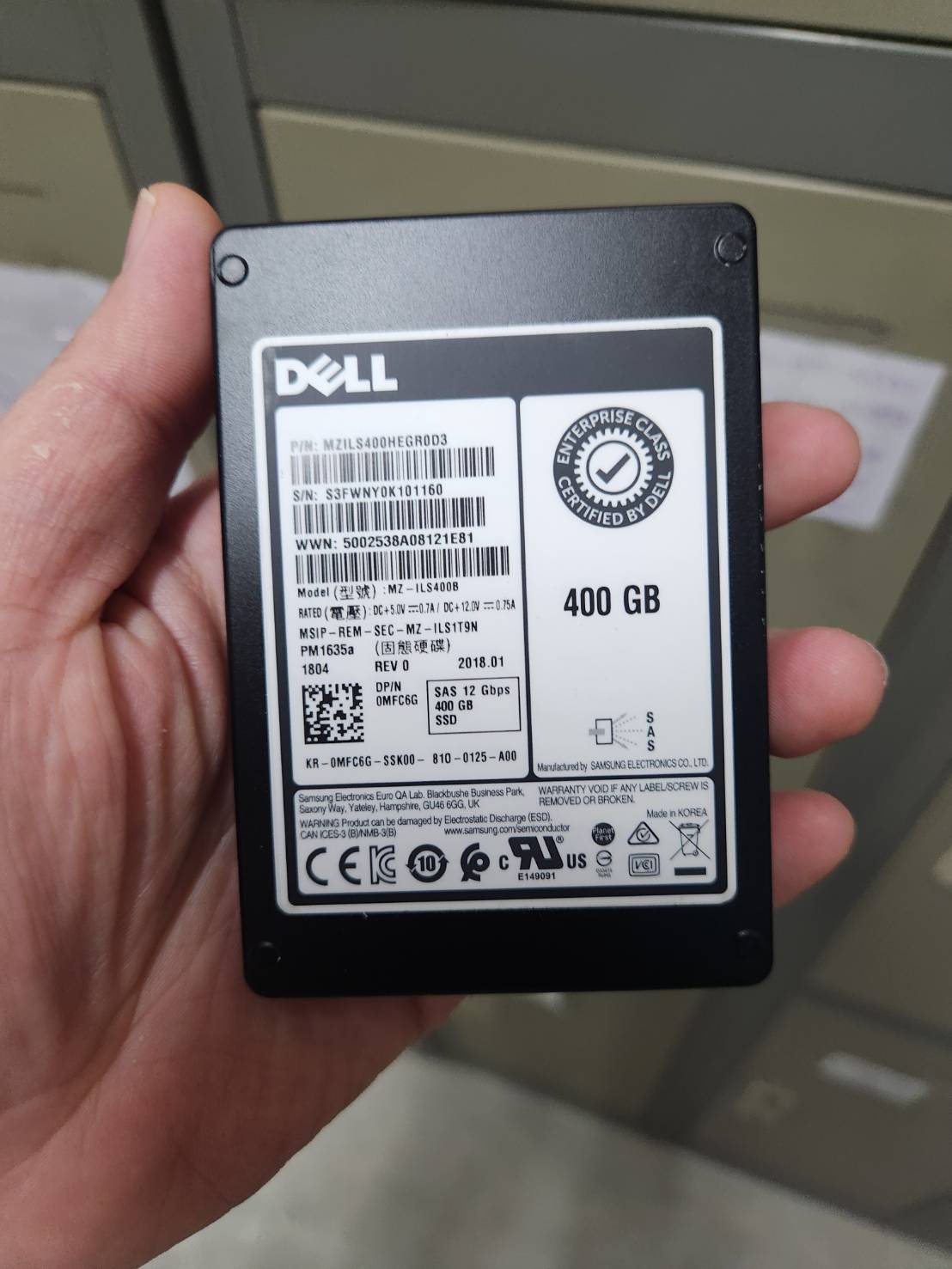 ฮาร์ดดิสก์เซิร์ฟเวอร์ Dell SSD 400GB 2.5 SAS 12Gbps