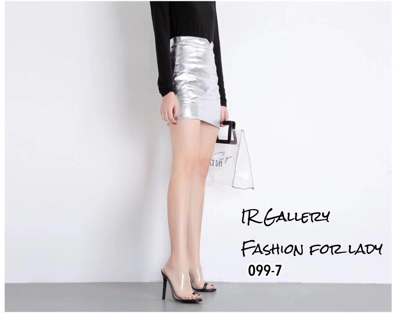 รองเท้าส้นสูงเปิดส้นคาดใส (สีครีม)