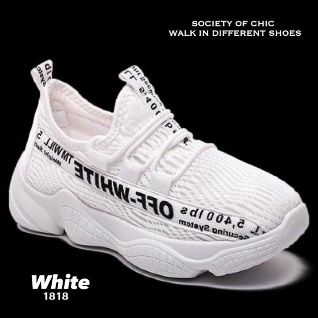 รองเท้าผ้าใบผ้าตาข่ายทรง Sport (สีดำ)