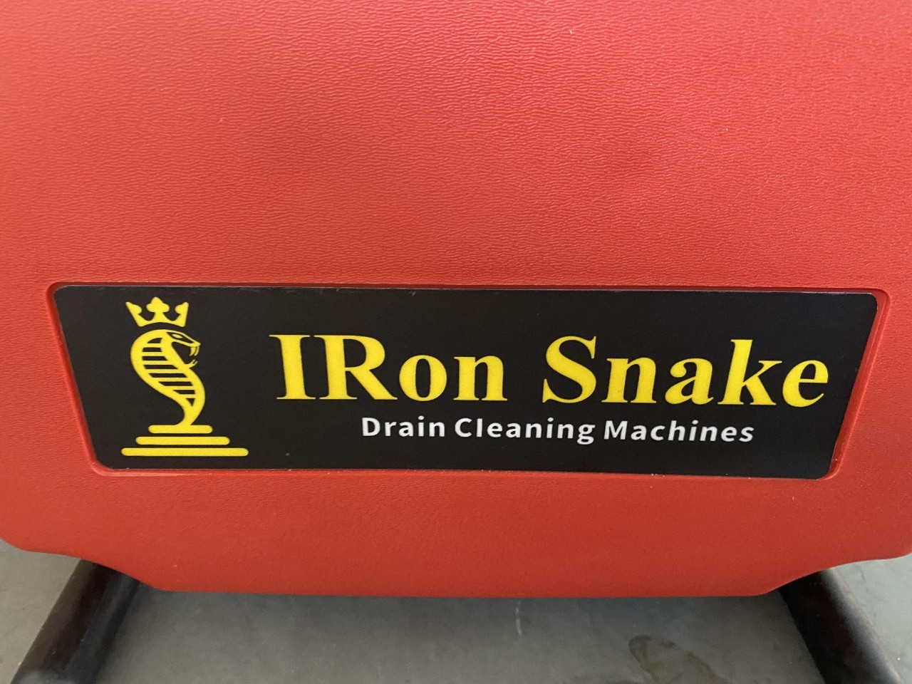 เครื่องทะลวงท่อ งูเหล็ก D-170 ( ยี่ห้อ IRon Snake ) กำลัง 750 วัตต์