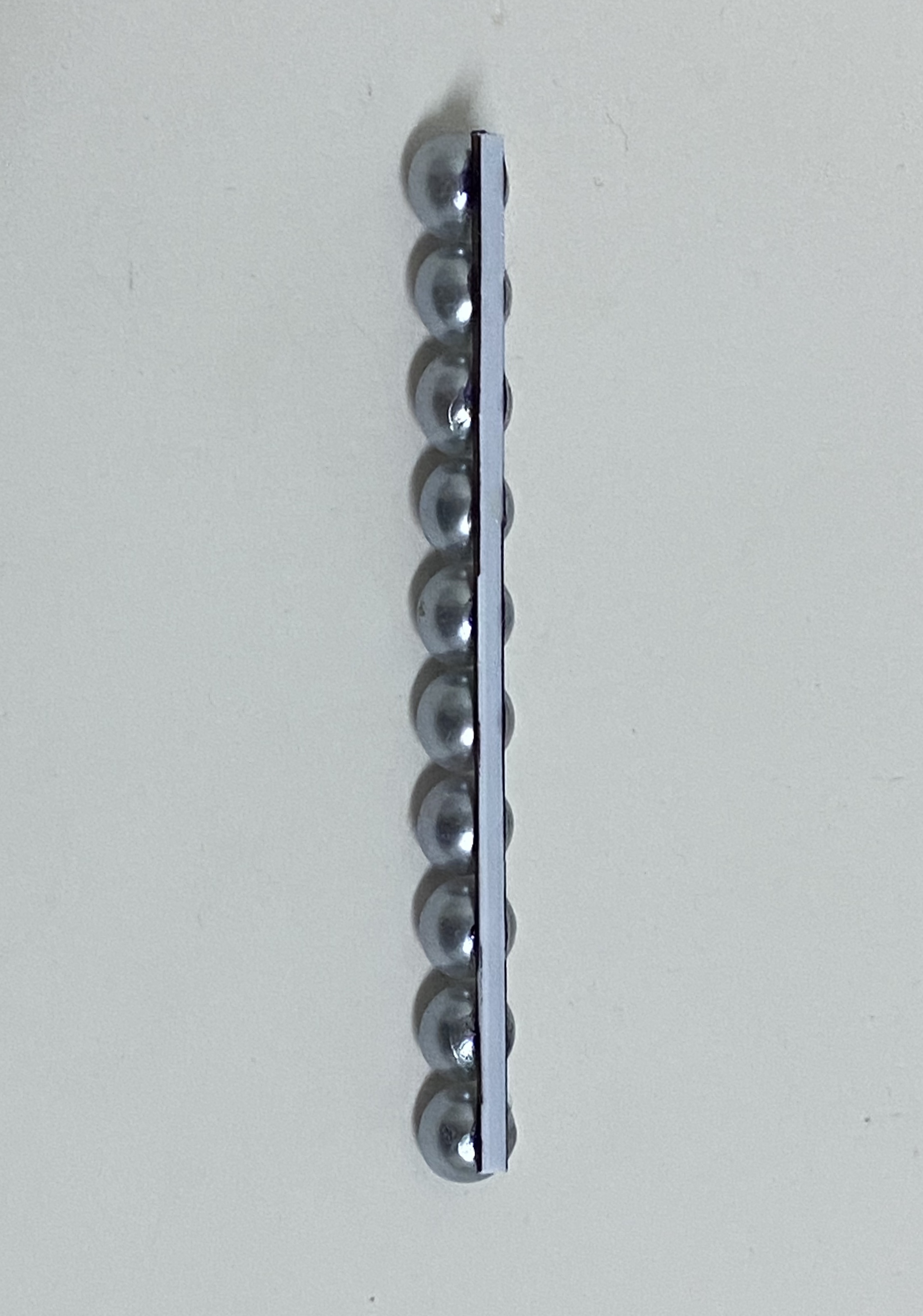 ไฟแถวสีแดงตัดขาว ตูดเงิน 8 มิลลิเมตร