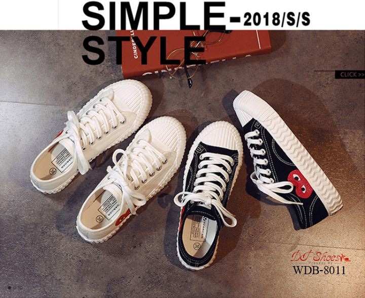 รองเท้าผ้าใบแคนวาสแต่งลายหัวใจ (สีขาว)