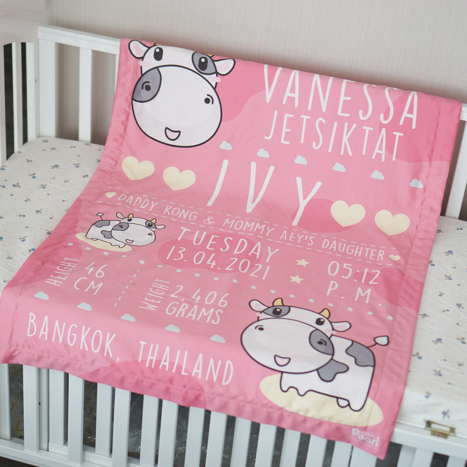 ผ้าห่มเด็ก ใส่ประวัติแรกเกิด ลายวัว Cow1 - Pink