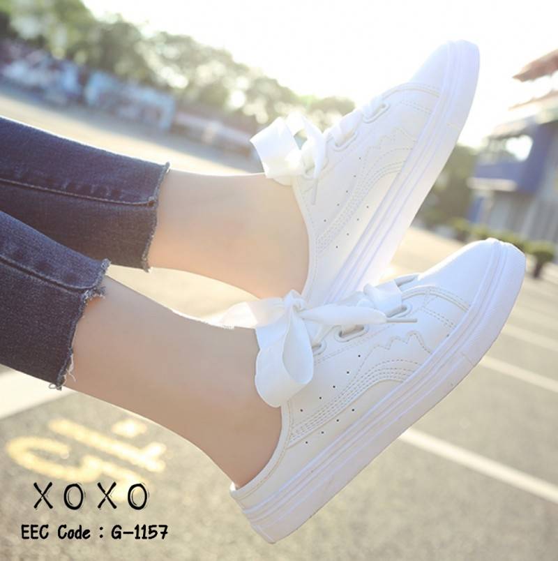 รองเท้าผ้าใบเปิดส้นpu (สีขาว)