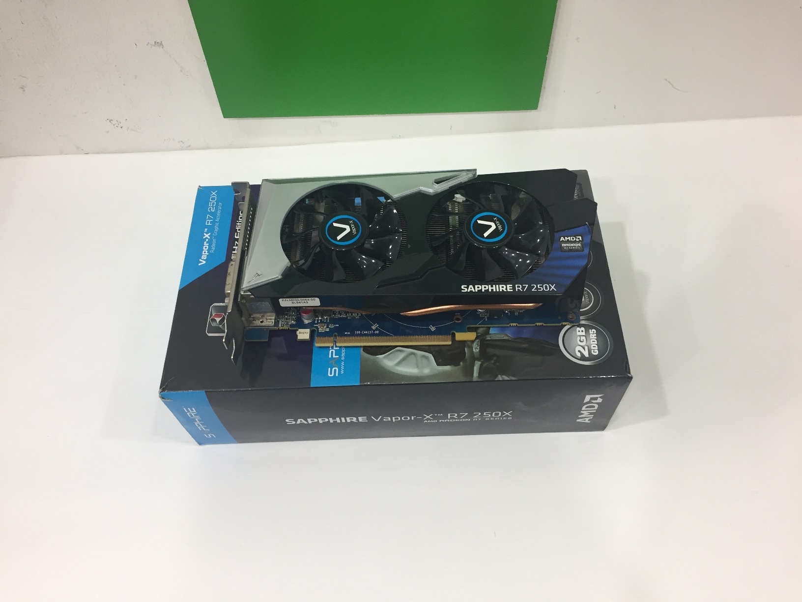 SAPPHIRE R7 250X 2GB DDR5 VAPOR-X EDITION