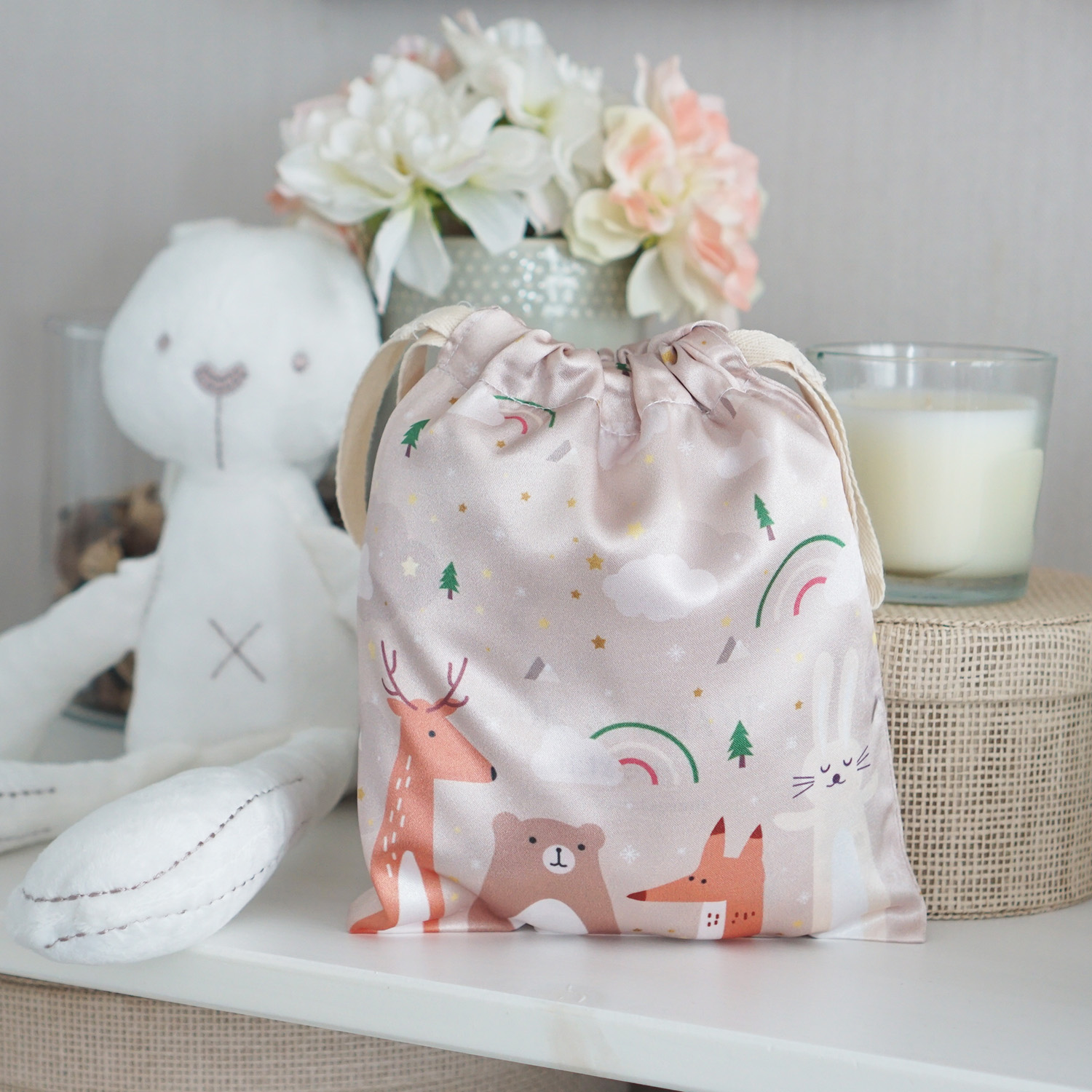 ผ้าคลุมให้นม สั่งทำใส่ชือ ลาย Woodland - Brown