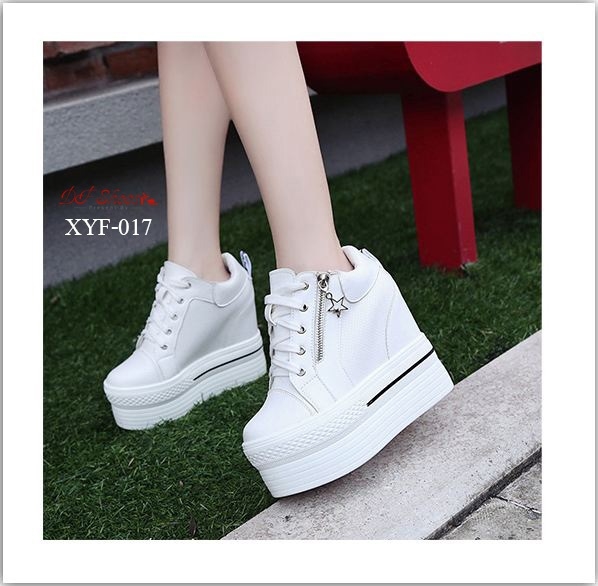 รองเท้าผ้าใบเสริมส้นแต่งซิปดาวสไตล์แฟชั่นเกาหลี (สีดำ)