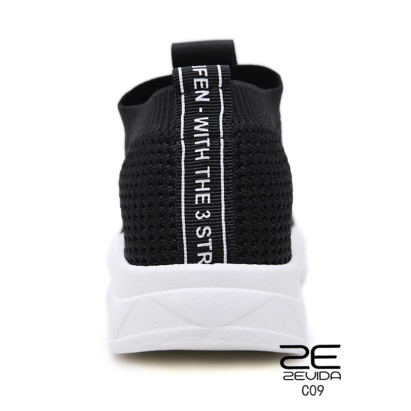 รองเท้าผ้าใบผ้าแต่งขอบผ้านิ่ม (สีดำ)