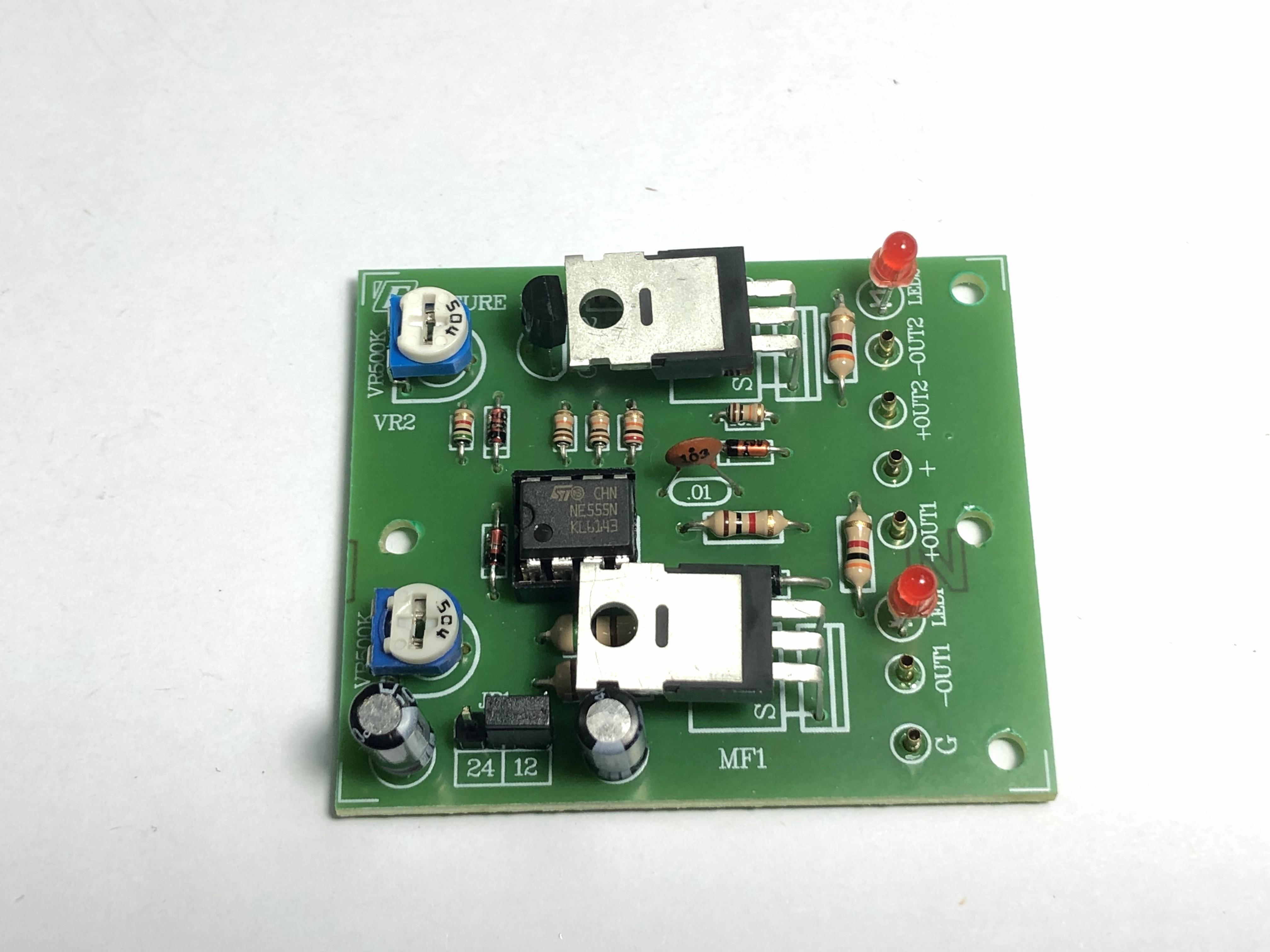 Futurekit FK194 ไฟกระพริบ 2 ช่อง 12-24โวลท์ 50วัตต์