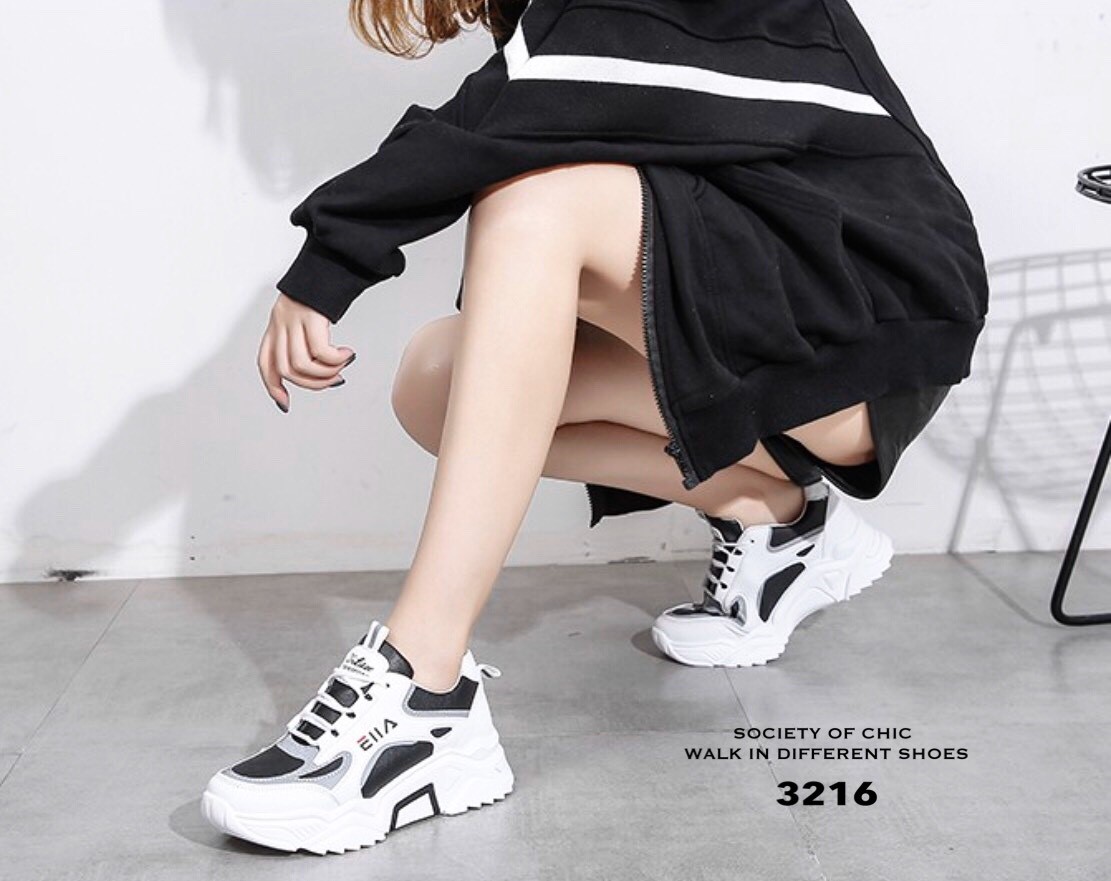 รองเท้าผ้าใบแฟชั่นทรงSportแต่งลาย (สีดำ)