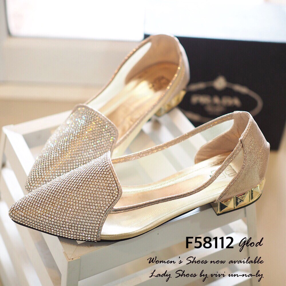 พร้อมส่ง : รองเท้าคัทชูหน้าเพชรเมทัลลิค (สีทอง)