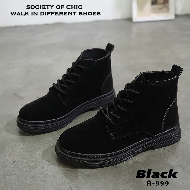 รองเท้าผ้าใบหุ้มข้อสไตล์ Martin (สีดำ)